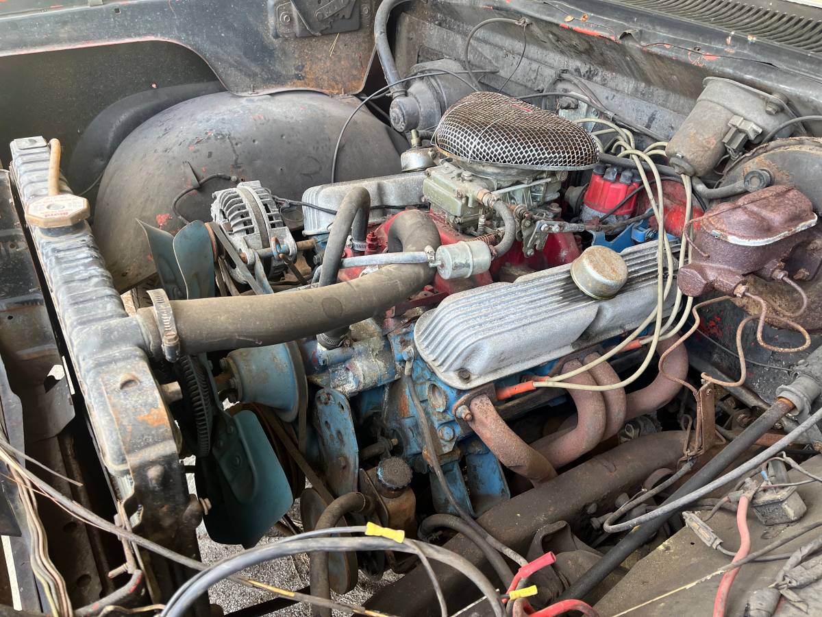 Dodge-d-100.-1972-grey-2