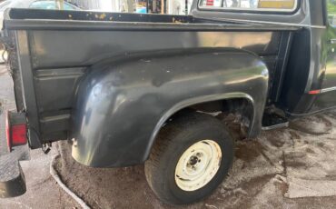 Dodge-d-100.-1972-grey-5