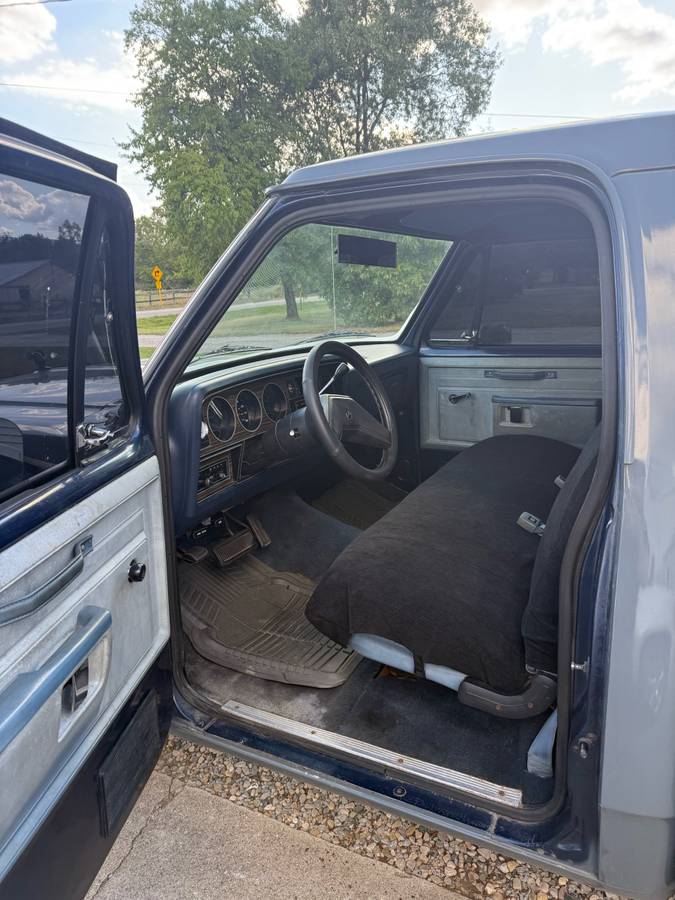 Dodge-d100-1986-grey-1
