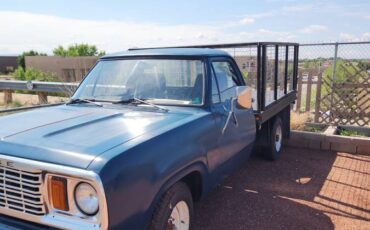 Dodge-d200-1977-blue-2