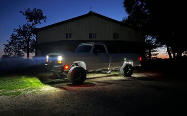 Dodge-d250-1991-white