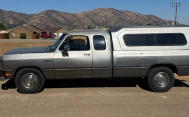 Dodge-d250-1992-grey