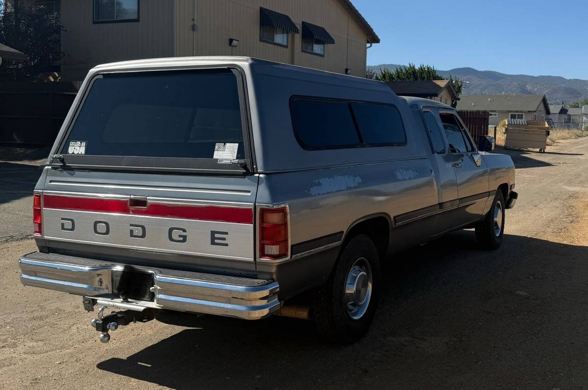 Dodge-d250-1992-grey-6