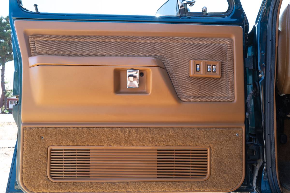 Dodge-d250-diesel-1993-12