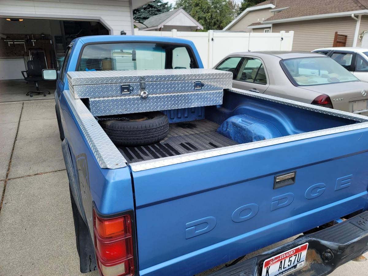 Dodge-dakota-1990-blue-2