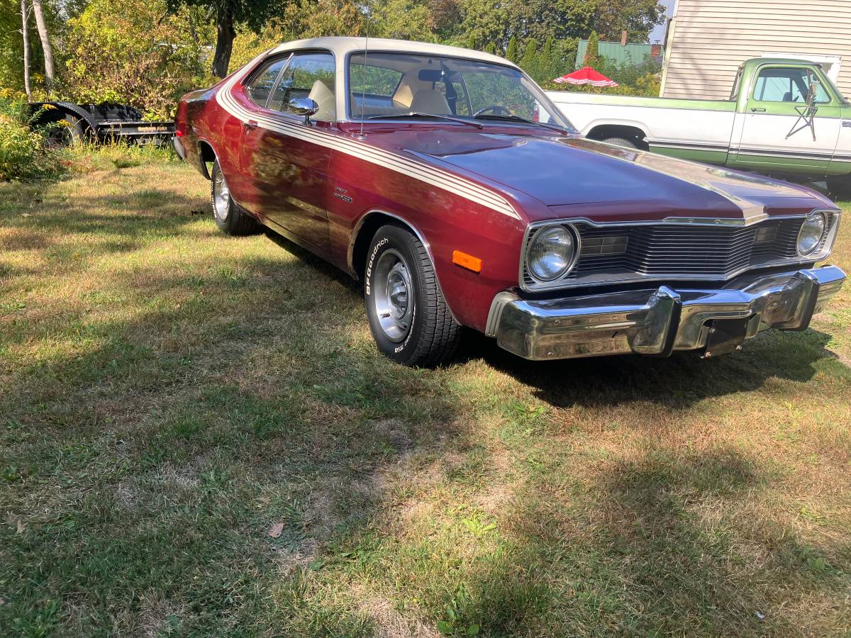 Dodge-dart-1975-16
