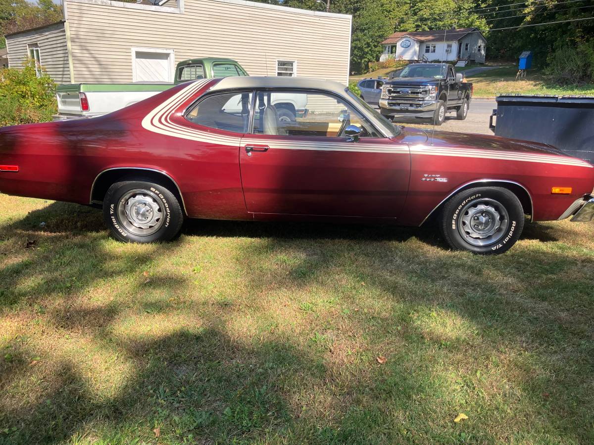Dodge-dart-1975-8