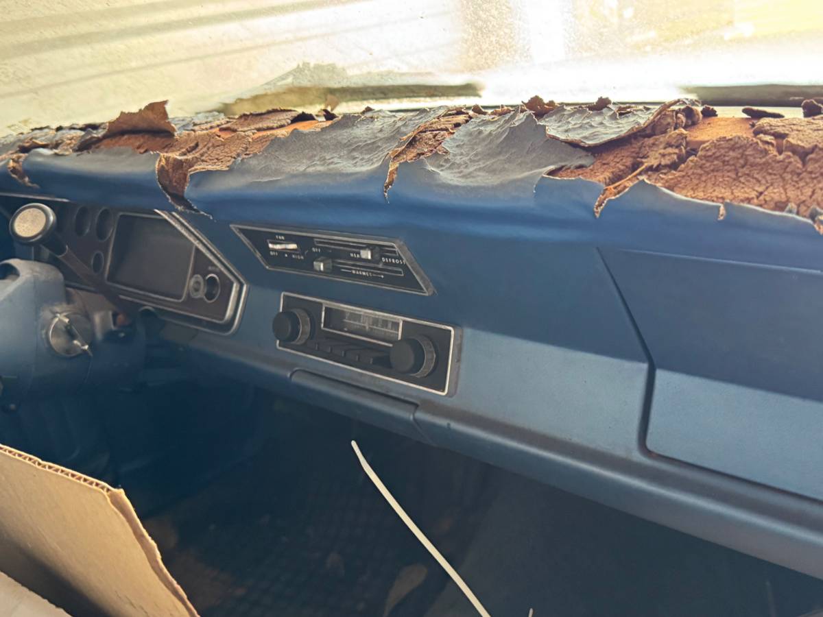 Dodge-dart-swinger-1972-blue-11