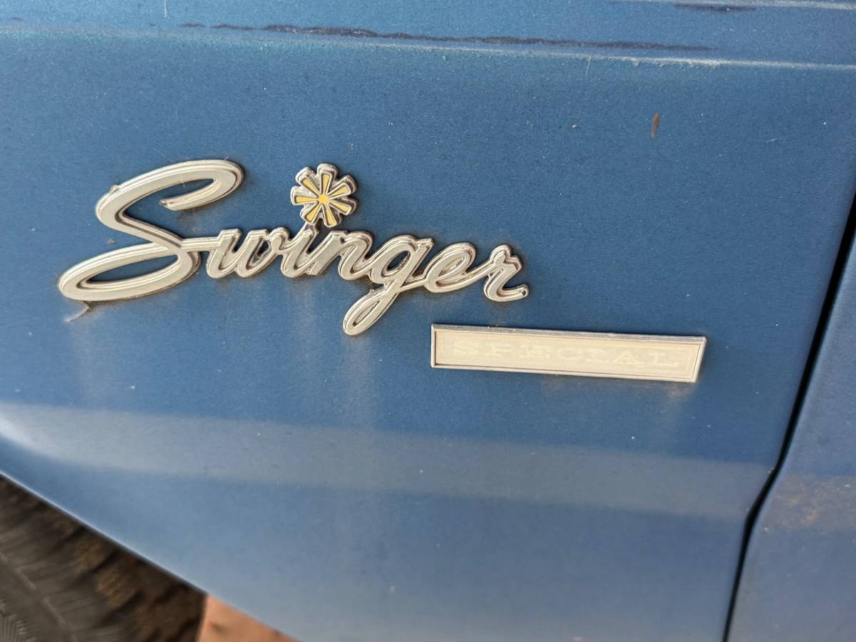 Dodge-dart-swinger-1972-blue-20