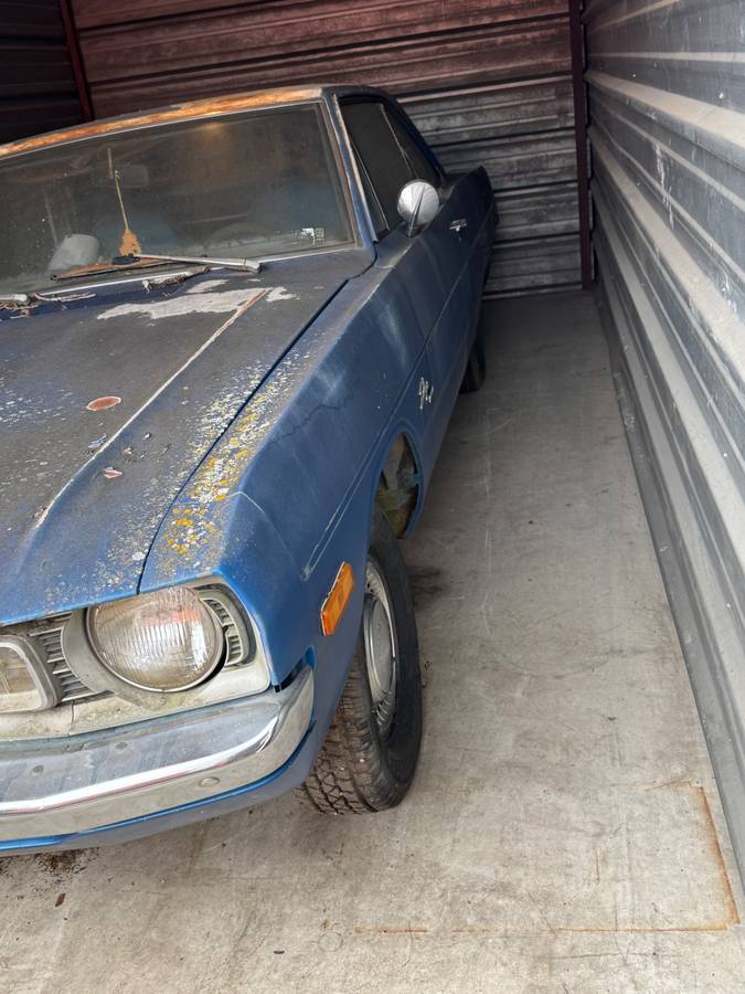 Dodge-dart-swinger-1972-blue