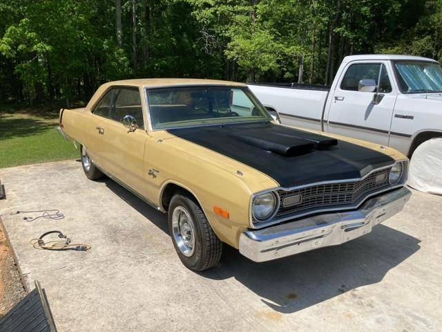 Dodge-dart-swinger-1974-custom-2