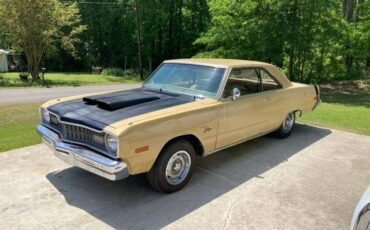 Dodge-dart-swinger-1974-custom