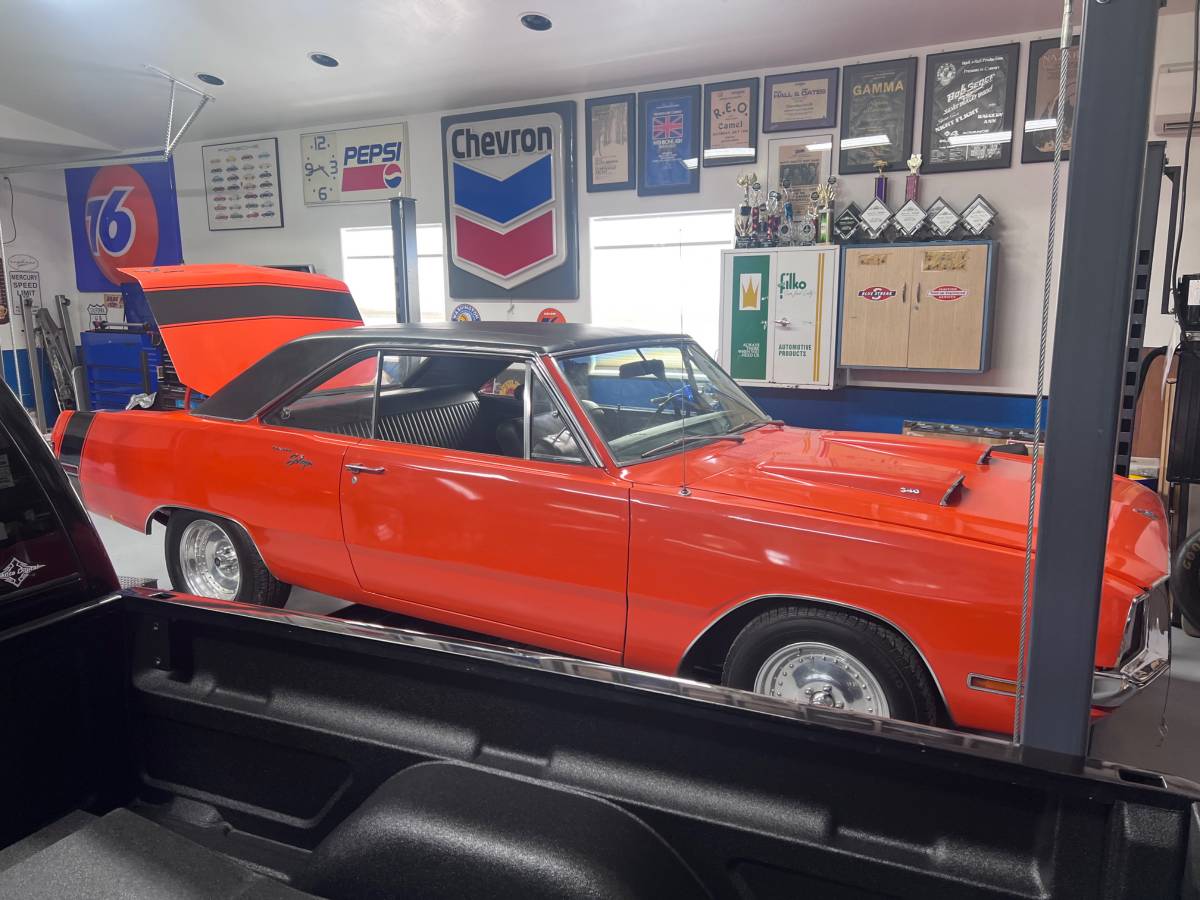 Dodge-dart-swinger-340-1970-orange-19