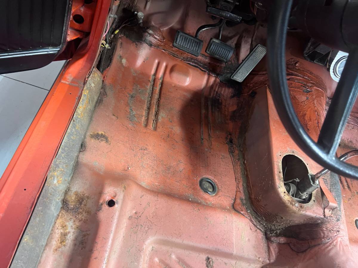 Dodge-dart-swinger-340-1970-orange-21