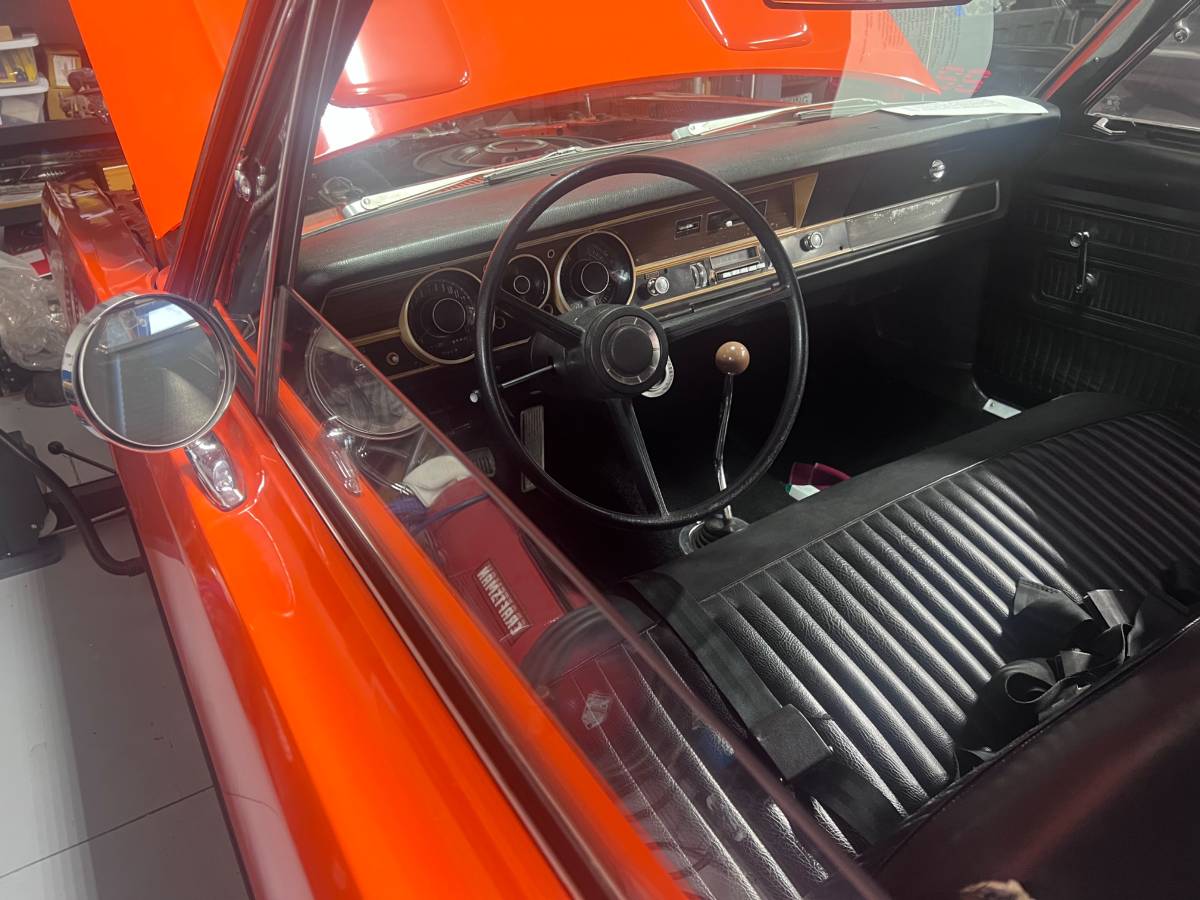 Dodge-dart-swinger-340-1970-orange-5