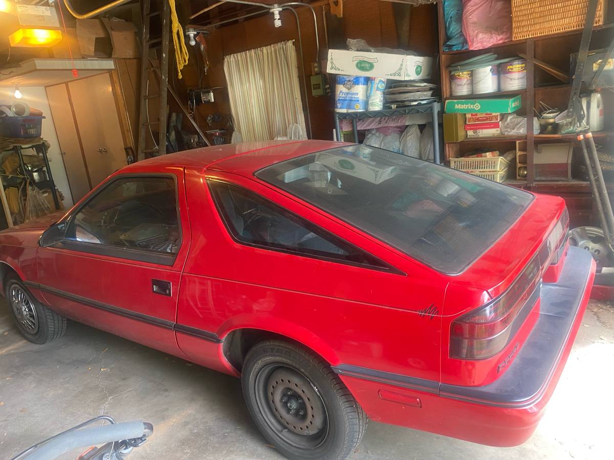 Dodge-daytona-1991-red-1