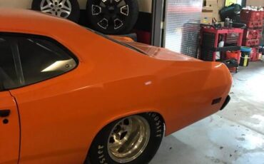 Dodge-demon-1971-orange-4