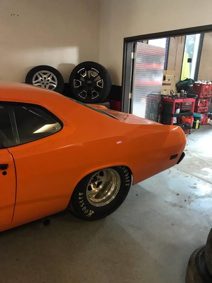 Dodge-demon-1971-orange-4