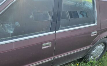Dodge-dynasty-1990-custom-1