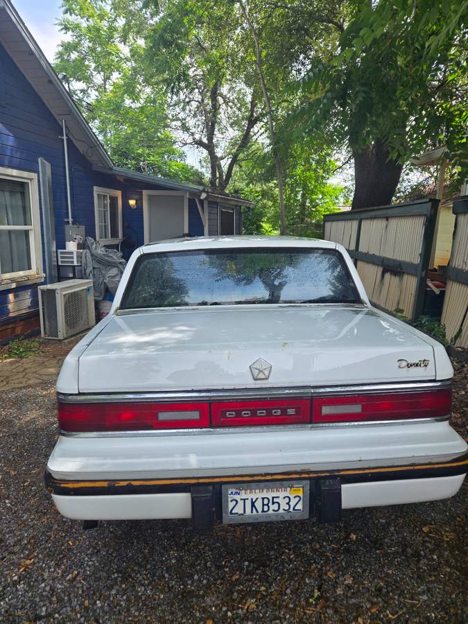 Dodge-dynasty-1990-white-2