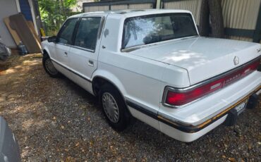 Dodge-dynasty-1990-white-3
