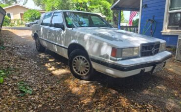 Dodge-dynasty-1990-white-4