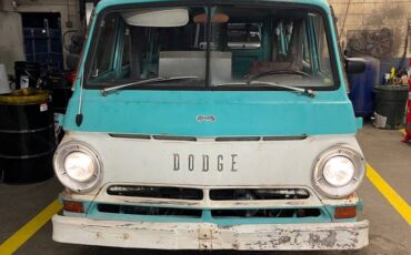 Dodge-family-wagon-1966-blue-2