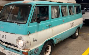 Dodge-family-wagon-1966-blue-3