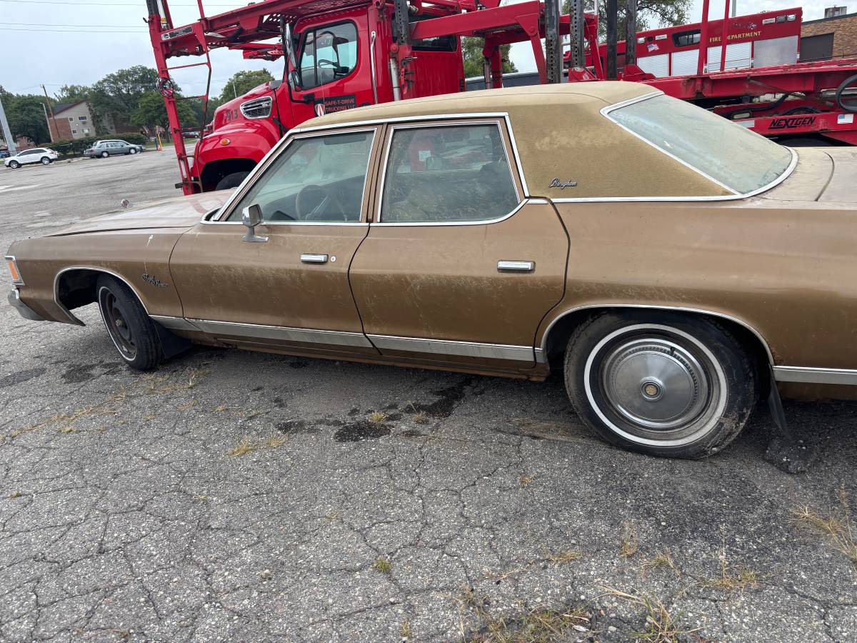 Dodge-monaco-1977-custom-1