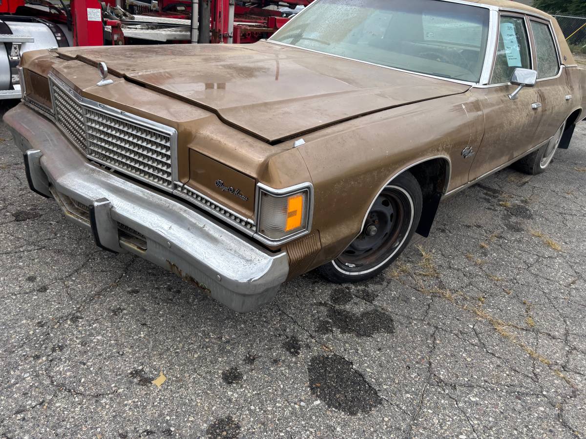 Dodge-monaco-1977-custom