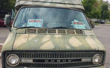 Dodge-motorhome-1972-green-1