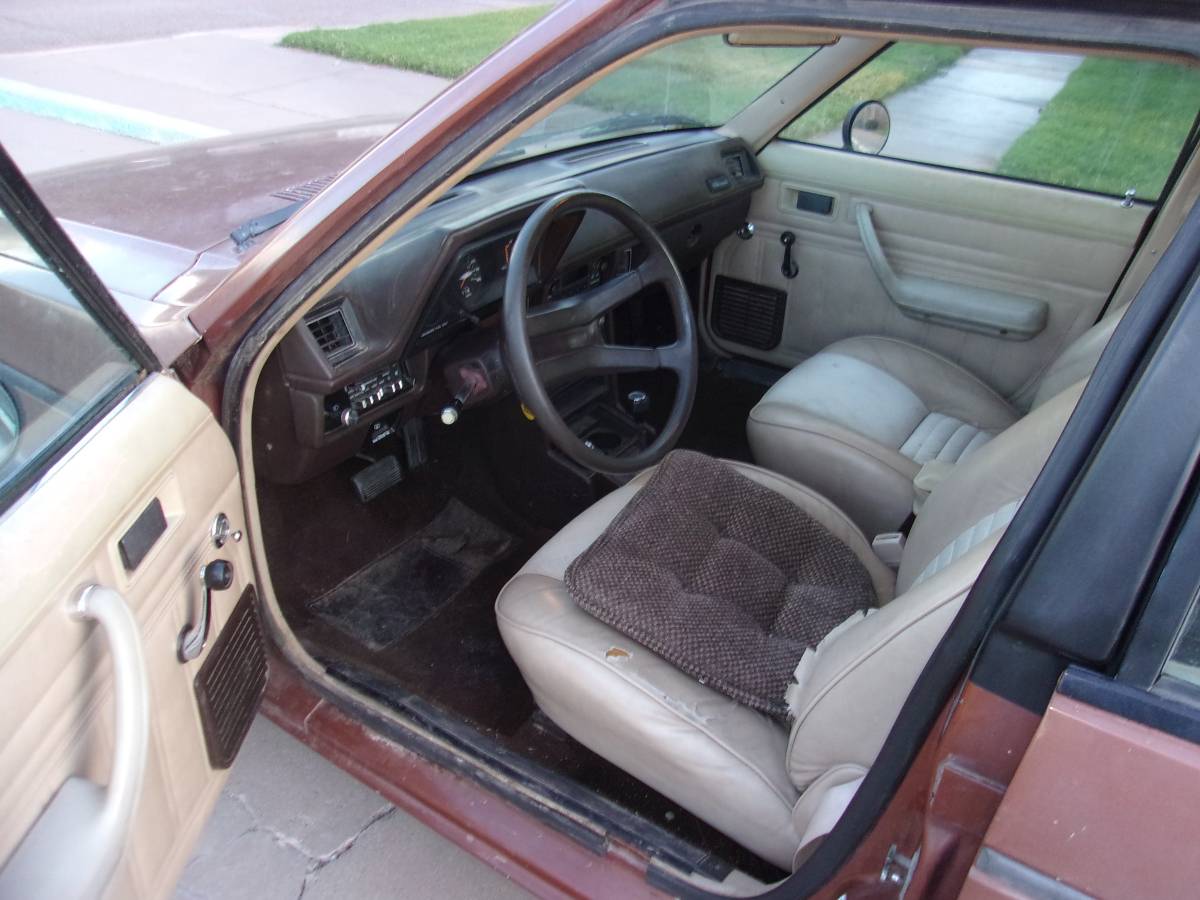 Dodge-omni-1984-4