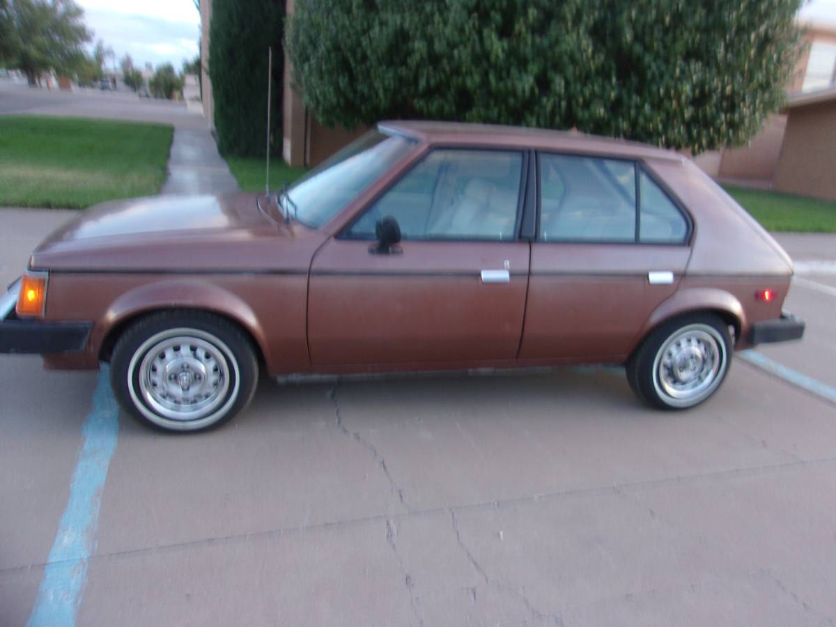 Dodge-omni-1984