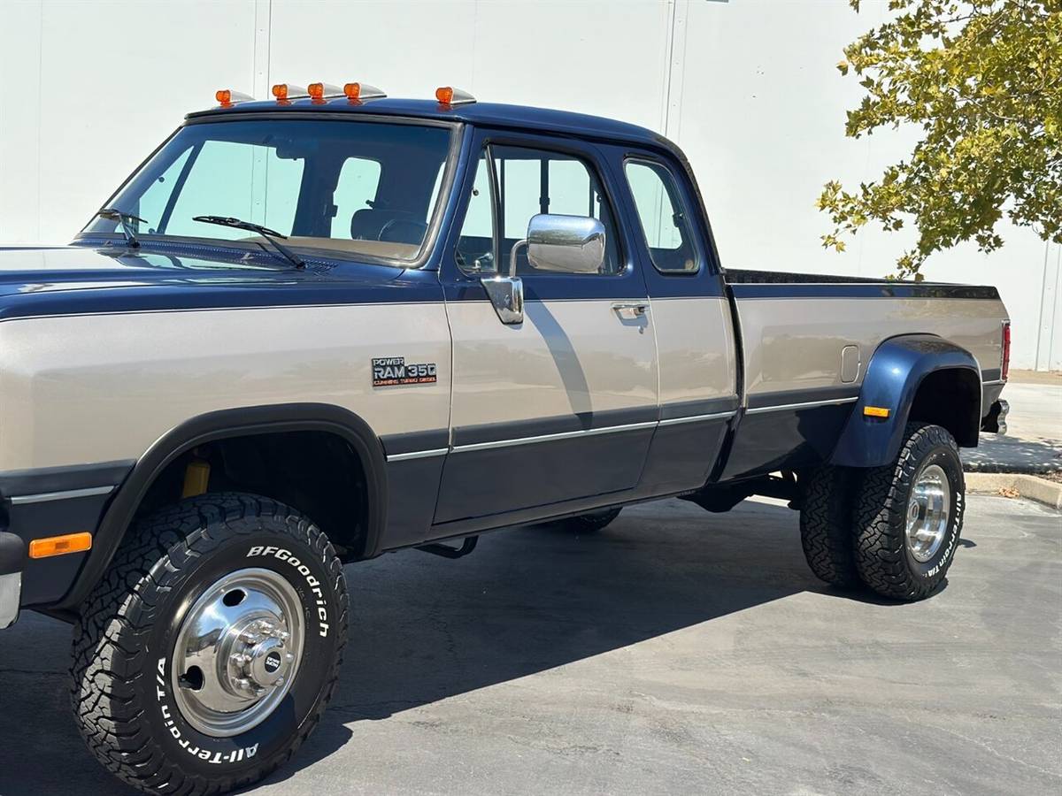 Dodge-other-pickups-w350-5.9l-4x4-12-valve-cummins-1993-blue-28