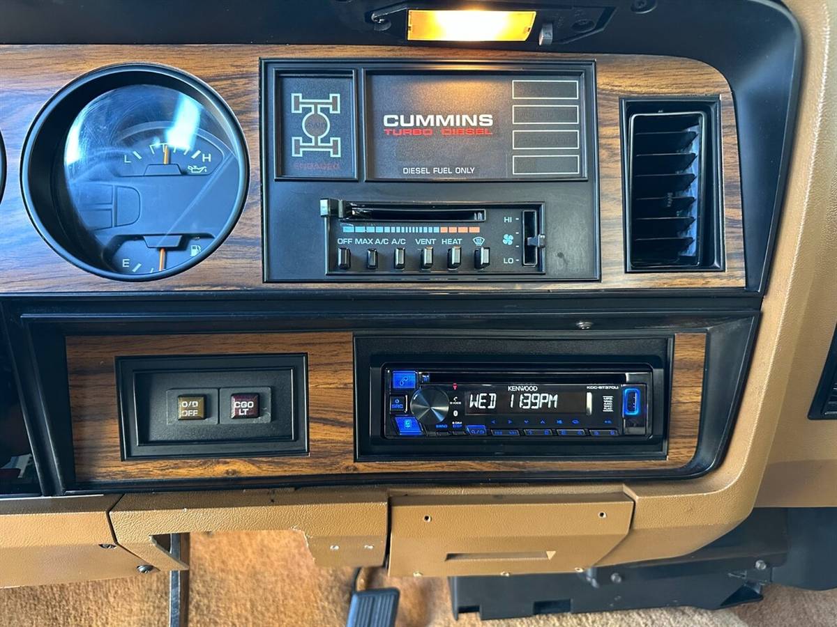 Dodge-other-pickups-w350-5.9l-4x4-12-valve-cummins-1993-blue-45