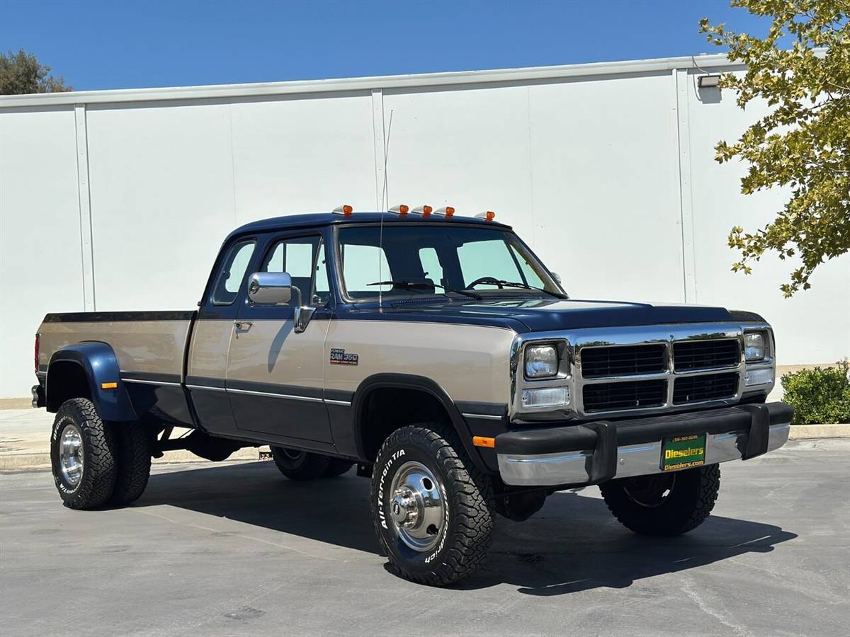 Dodge-other-pickups-w350-5.9l-4x4-12-valve-cummins-1993-blue-47