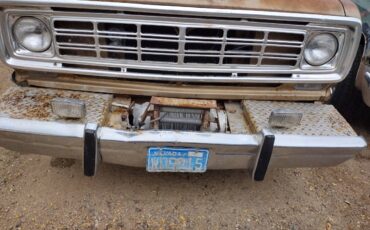 Dodge-power-wagon-1976-14