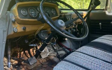Dodge-power-wagon-diesel-1966-grey-10