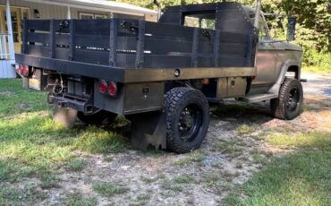 Dodge-power-wagon-diesel-1966-grey-4