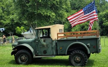 Dodge-power-wagon-m37-1966-green-5