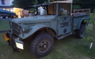 Dodge-power-wagon-m37-1966-green-9