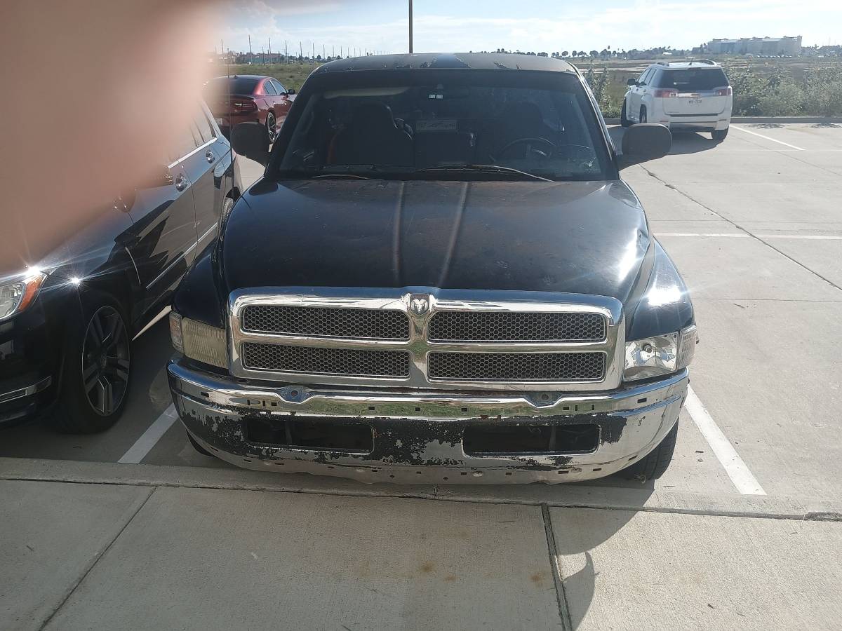 Dodge-ram-1500-1985-black-1