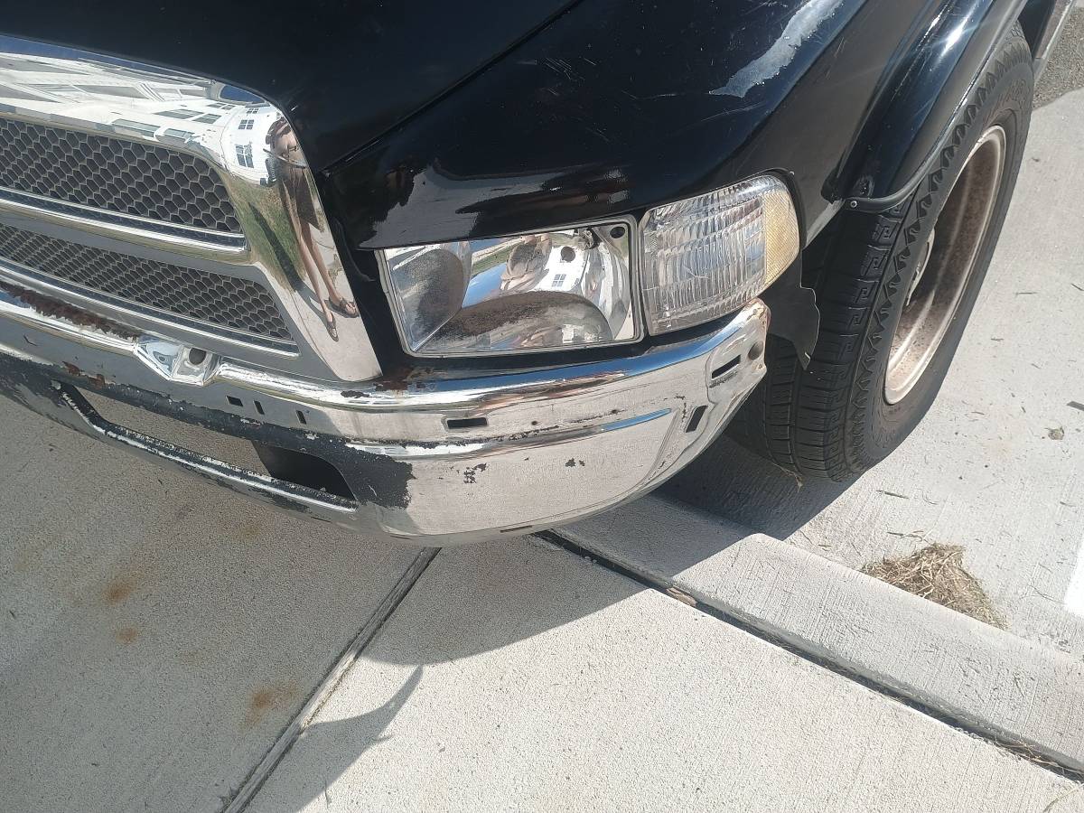 Dodge-ram-1500-1985-black-3