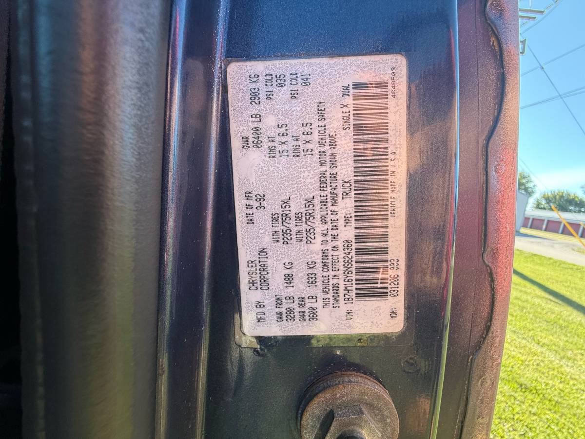 Dodge-ram-1500-1992-blue-12