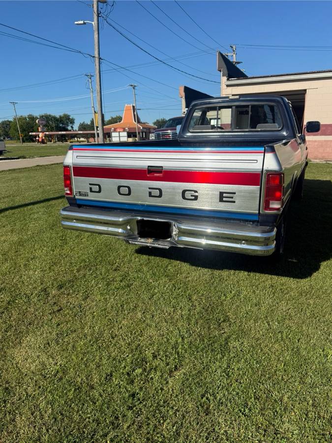 Dodge-ram-1500-1992-blue-2
