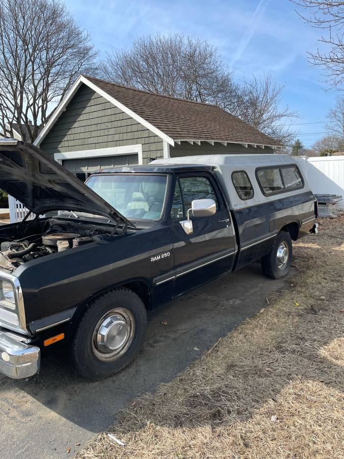 Dodge-ram-1500-1993-black-2