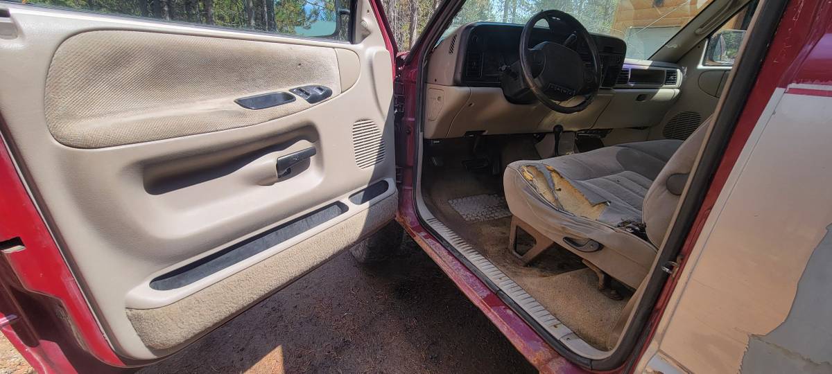 Dodge-ram-1500-1994-red-14