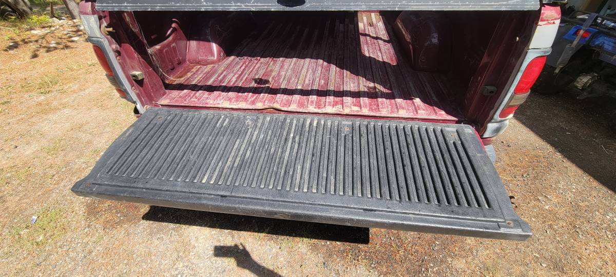 Dodge-ram-1500-1994-red-17