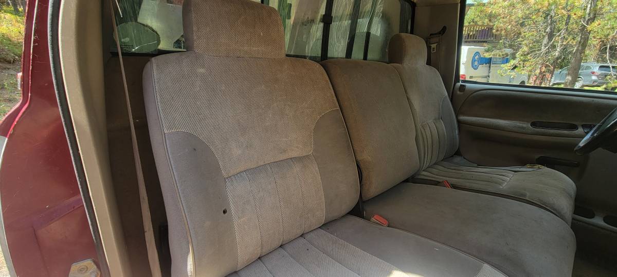 Dodge-ram-1500-1994-red-2