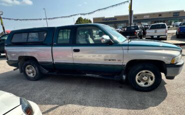 Dodge-ram-1500-1995-green-2